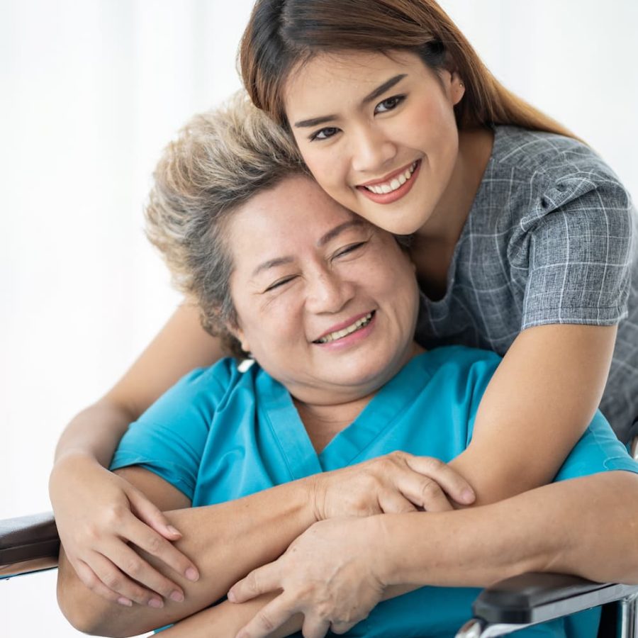 portrait-smiling-young-woman2 (1)